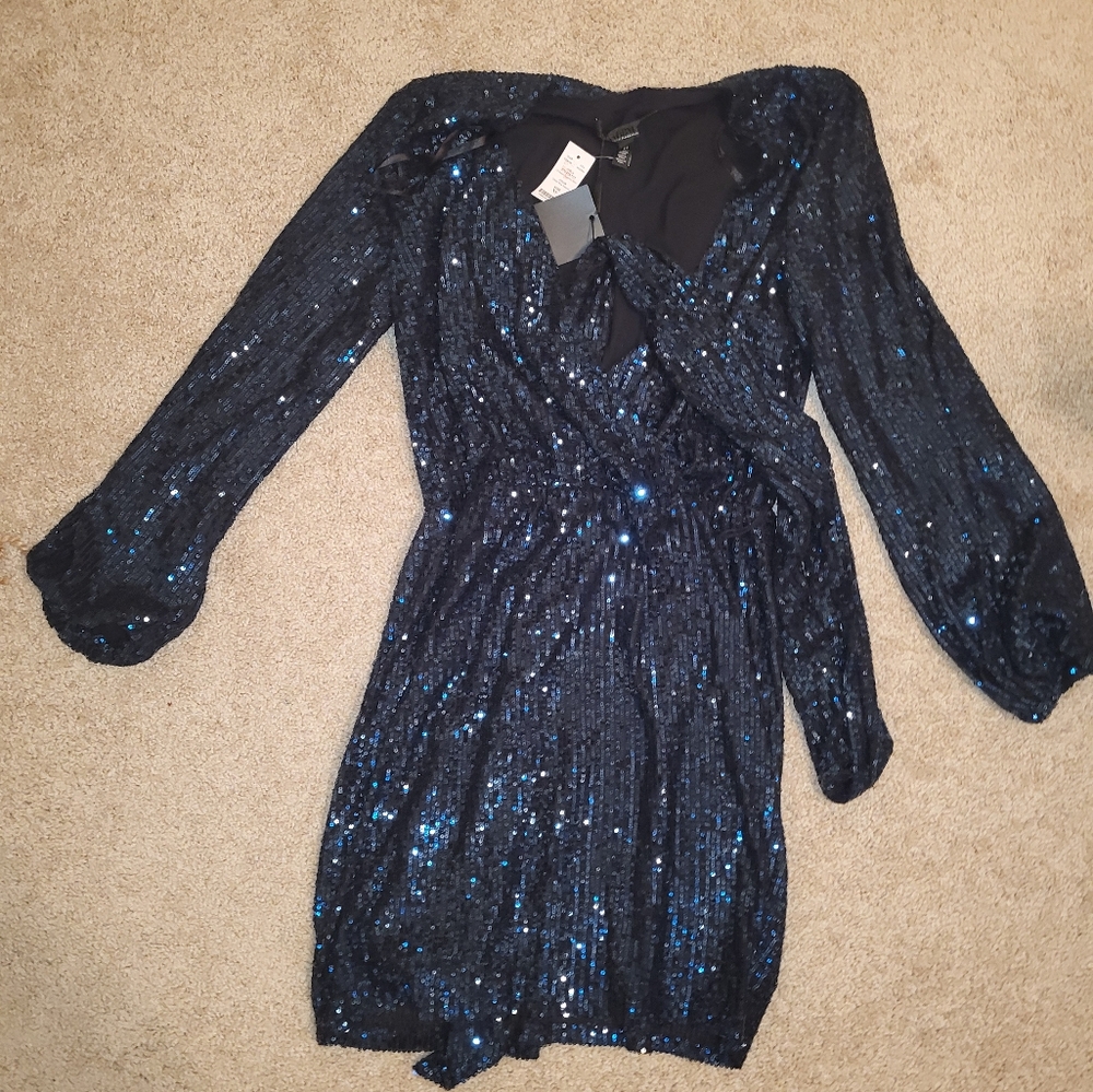 Long Sleeve Sequin Surplice Blouson Dress (25)